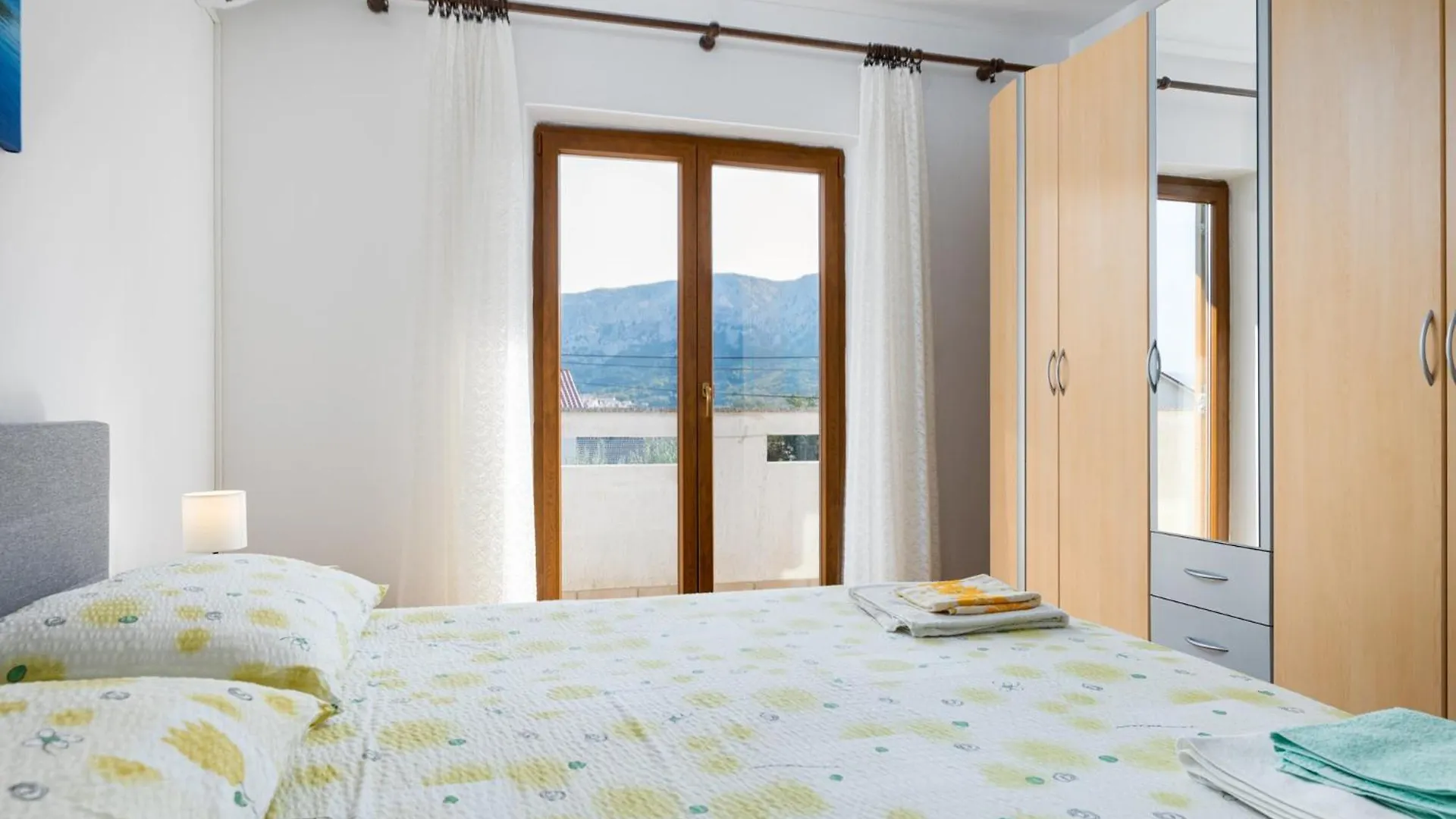 Apartments With A Parking Space Baska, Krk - 23536