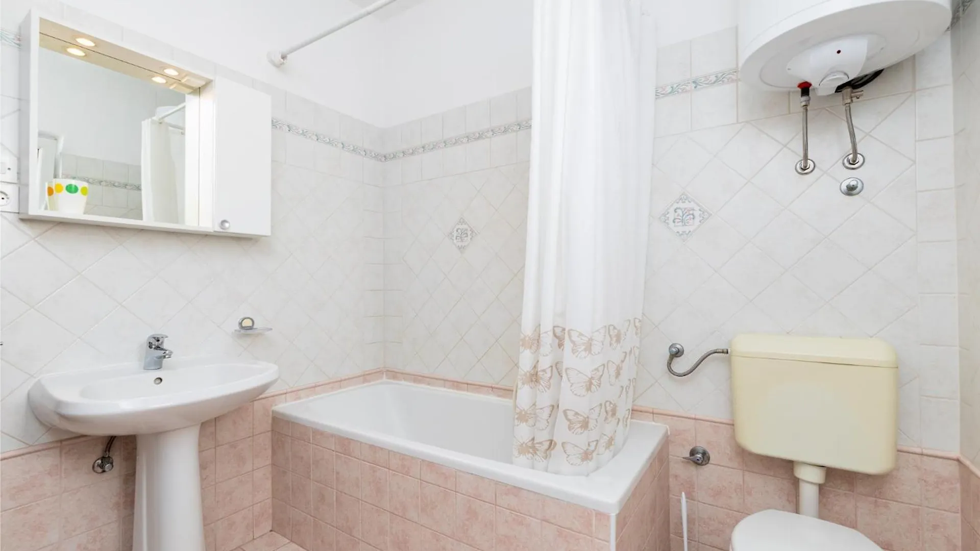 Apartments With A Parking Space Baska, Krk - 23536 Croatia